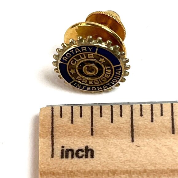Rotary International Pin Rotary Wheel Gold Tone Small Size .5 in Diameter A526 - Picture 3 of 6